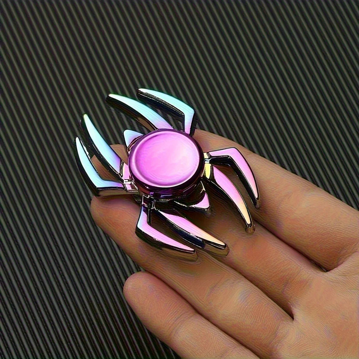 Fidget Spinner is an alloy made in the shape of a spider, perfect for relaxing and entertaining, Christmas and Halloween gifts.